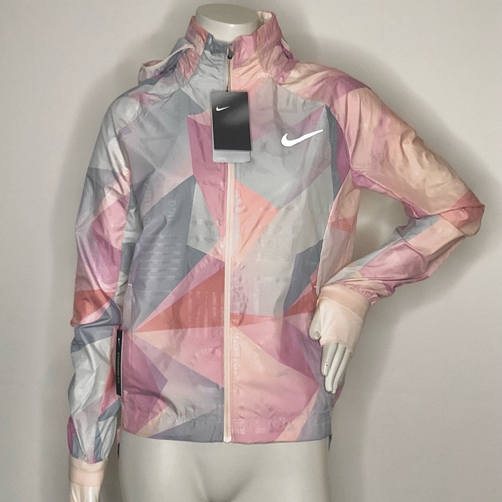 NWT NIKE Pink Women’s Running Jacket w/ Hoodie and Thumbholes‎ Sz Small